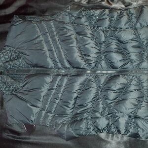 Small Nike Puffer Vest Jacket